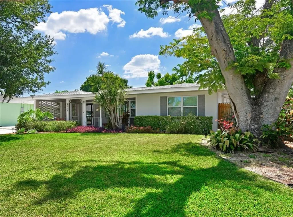 4116 25th Street W Bradenton FL 34205