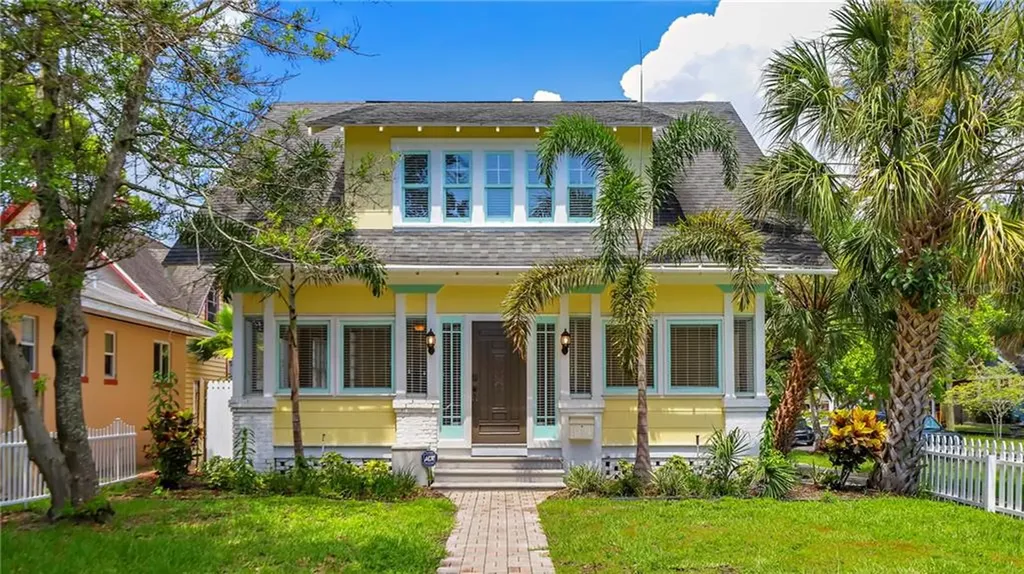 556 3rd Street N St Petersburg FL 33701