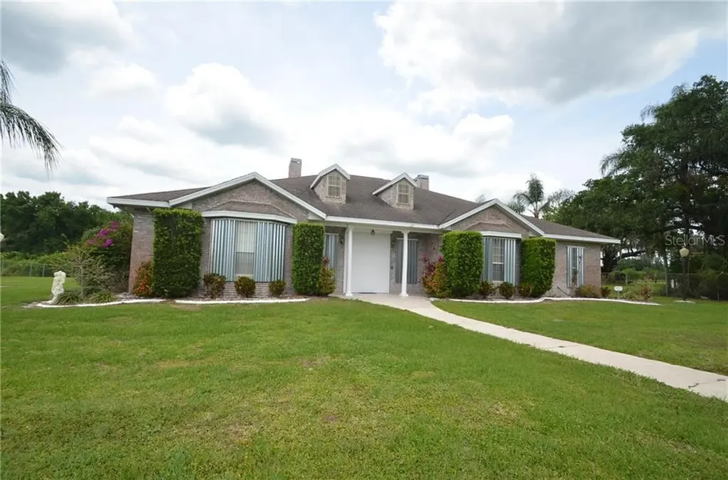 2731 NE Hollingsworth Street Arcadia FL 34266