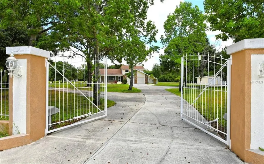7163 Indian Bow Lane Sarasota FL 34240