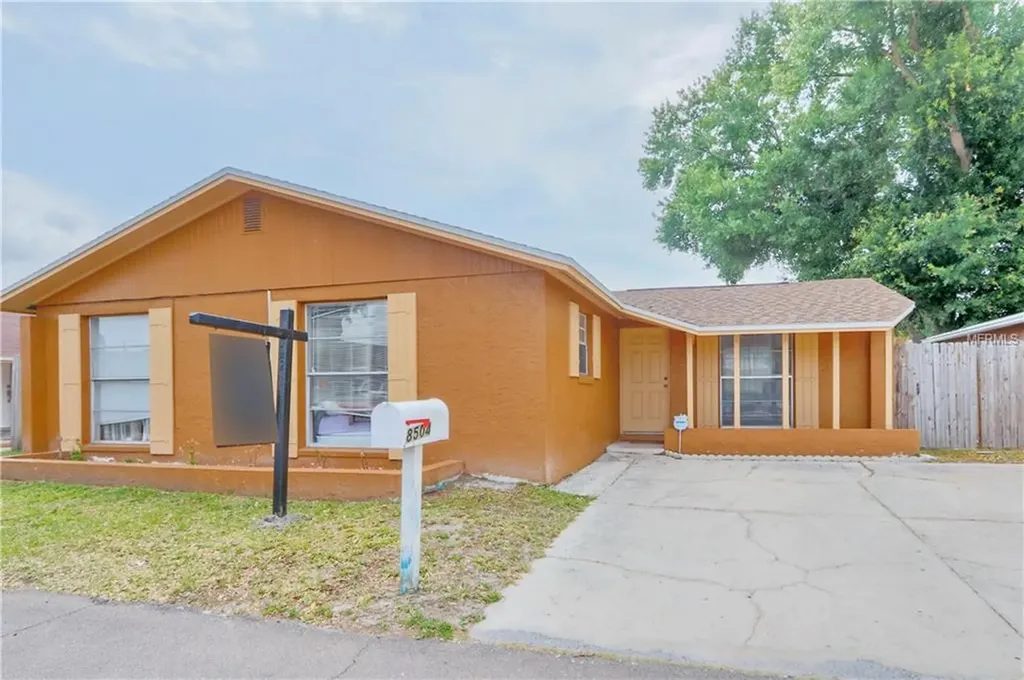 8504 Wayland Court Tampa FL 33634
