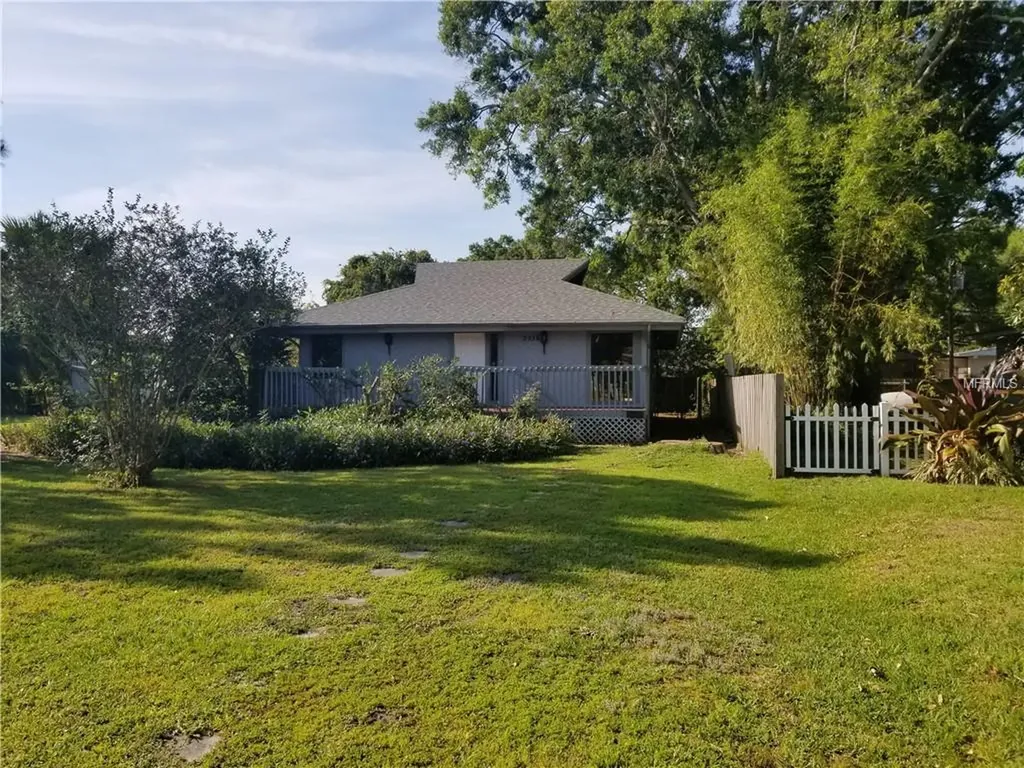 2526 37th Avenue N St Petersburg FL 33713