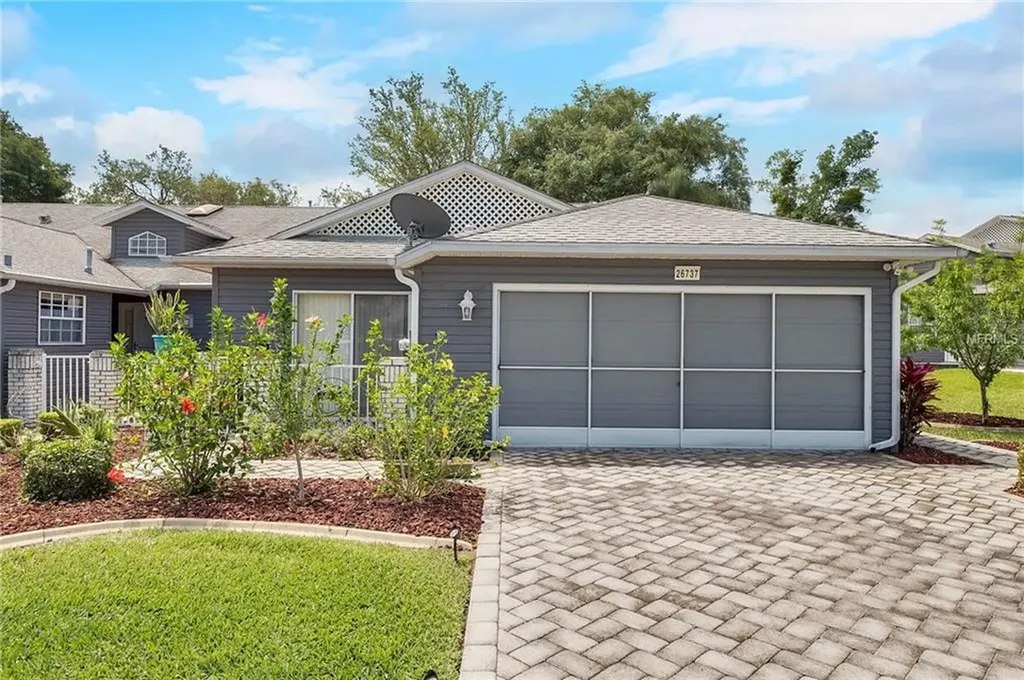 26737 Cash Court Leesburg FL 34748