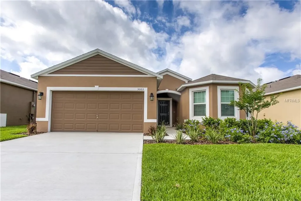 5003 Grassy Knoll Drive Tavares FL 32778