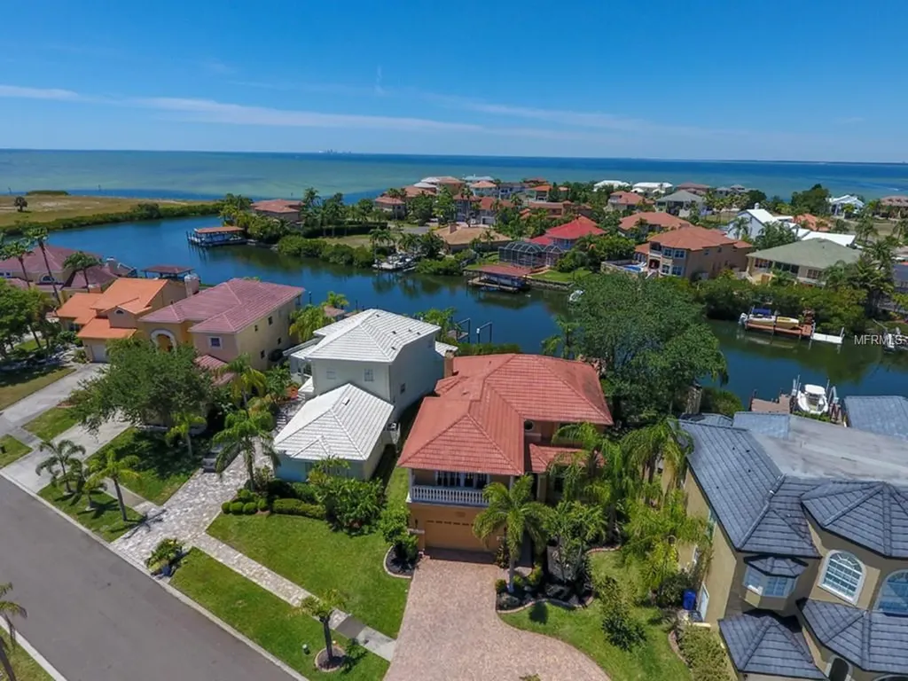 1011 Sonata Lane Apollo Beach FL 33572