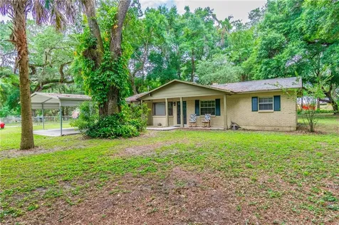 217 S Taylor Road Seffner FL 33584