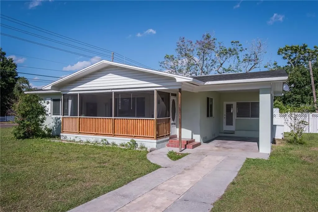 1641 Drew Street Clearwater FL 33755