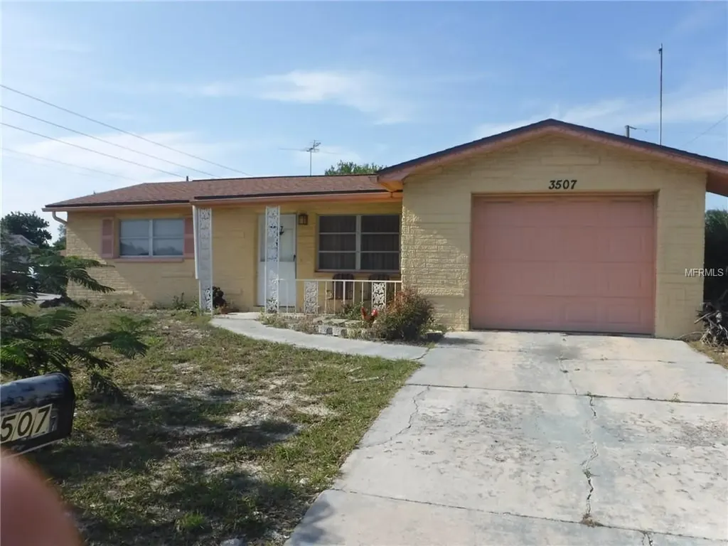 3507 Holiday Lake Drive Holiday FL 34691