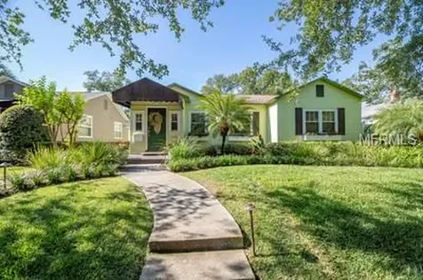 140 17th Avenue N St Petersburg FL 33704