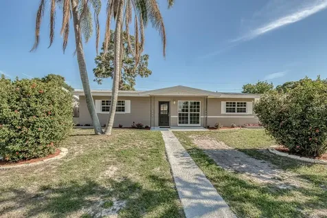 3212 49th Avenue N St Petersburg FL 33714