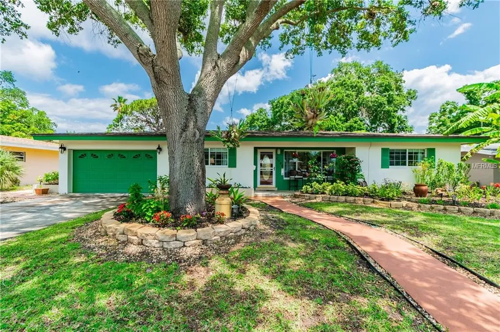 5948 Grove Street S St Petersburg FL 33705