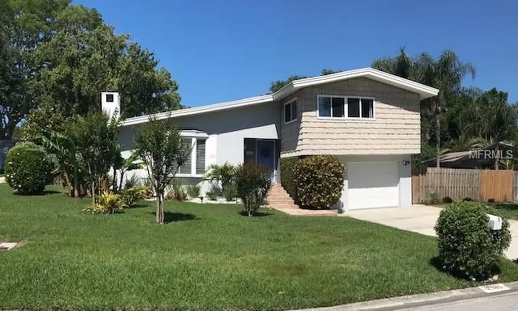 2380 Harrison Drive Dunedin FL 34698