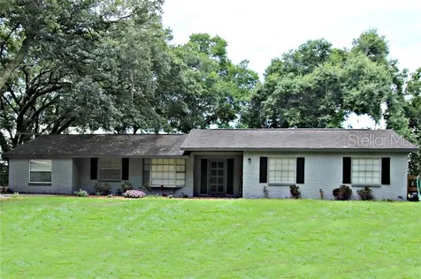 4832 Edmund Court Dover FL 33527
