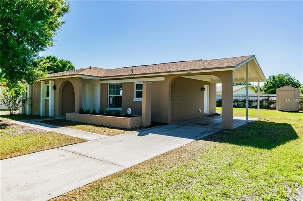 8603 Tidewater Trail Tampa FL 33619