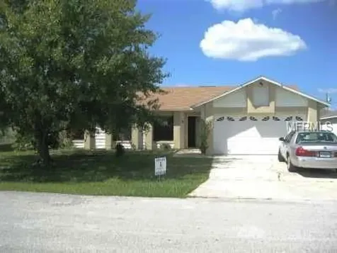 911 Gillingham Court Kissimmee FL 34758
