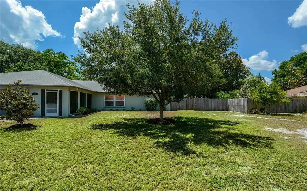 7316 Claries Drive Sarasota FL 34243