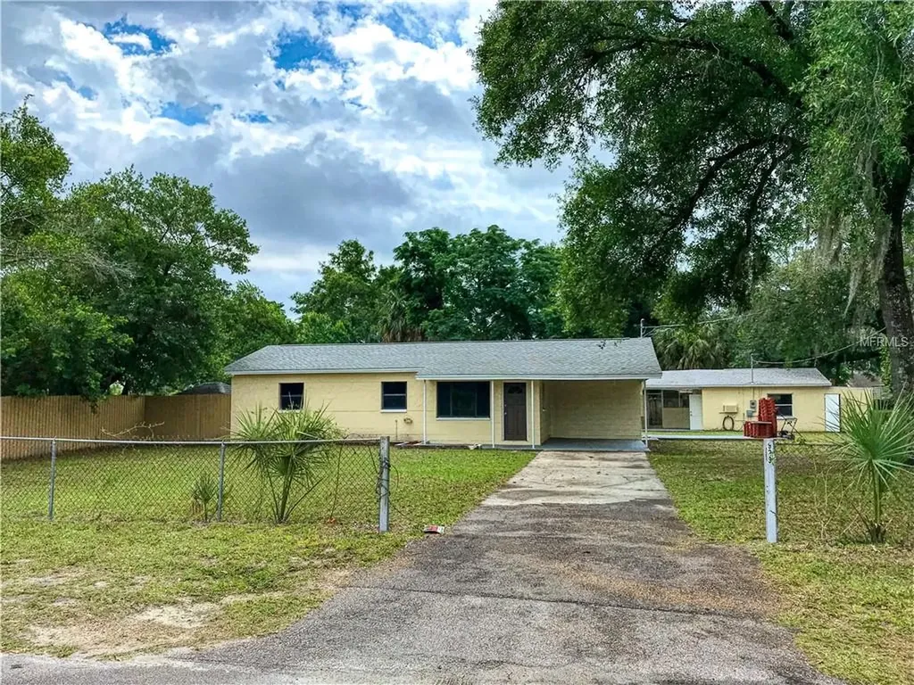 923 E 121st Avenue Tampa FL 33612