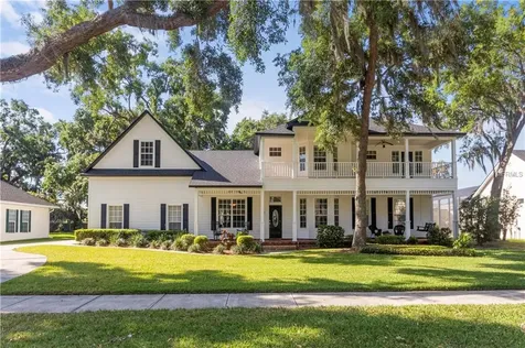 421 Courtlea Oaks Boulevard Winter Garden FL 34787