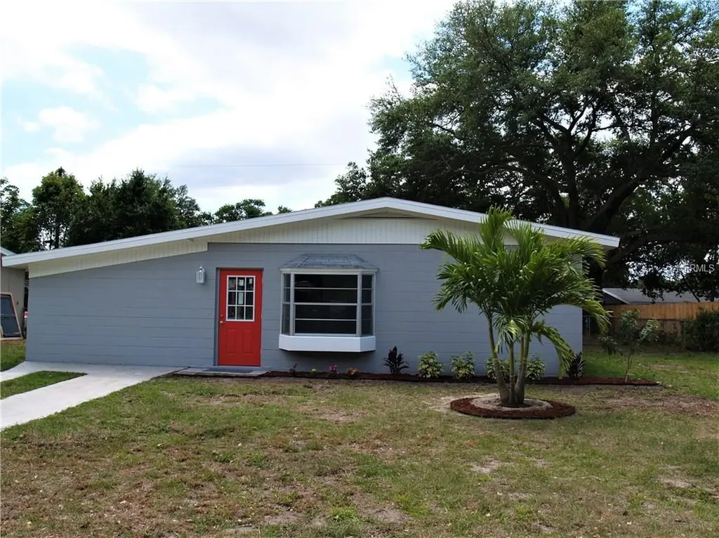 1020 Briarwood Avenue Tampa FL 33613