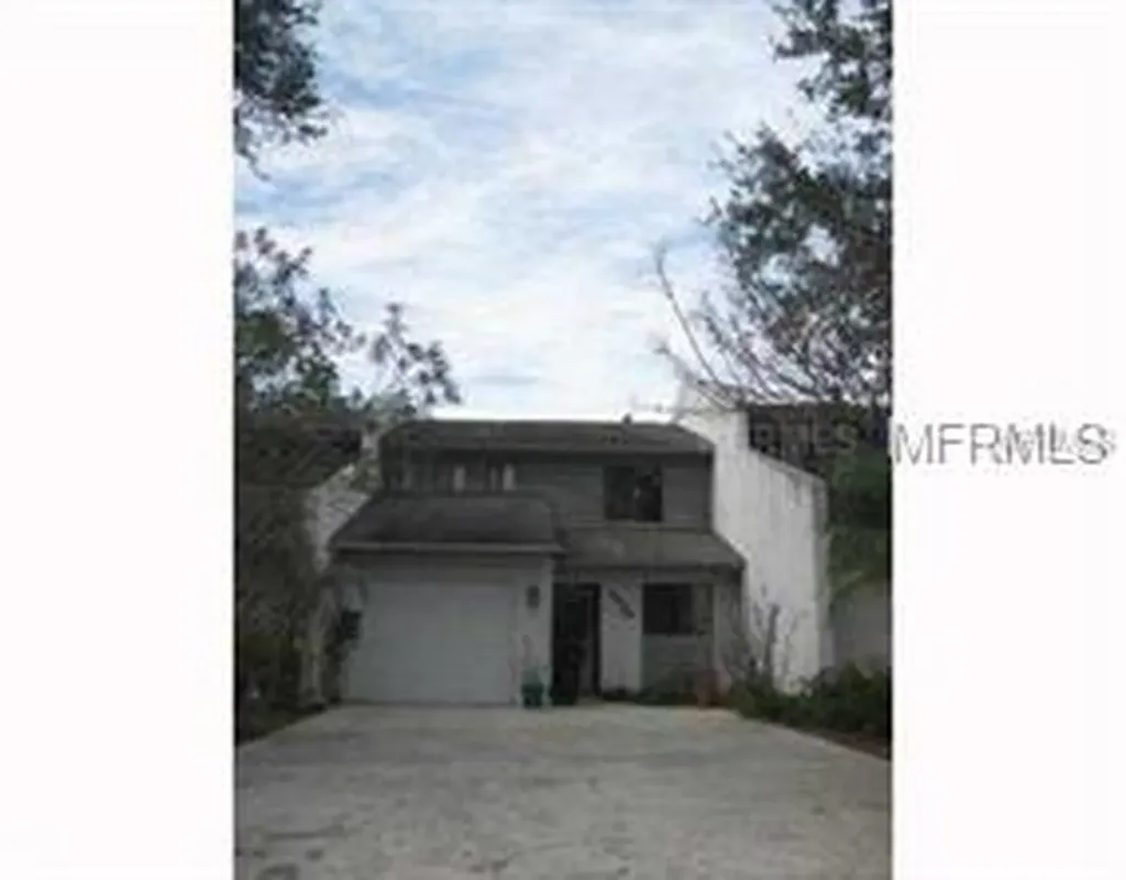 5905 Idle Forest Place Tampa FL 33614