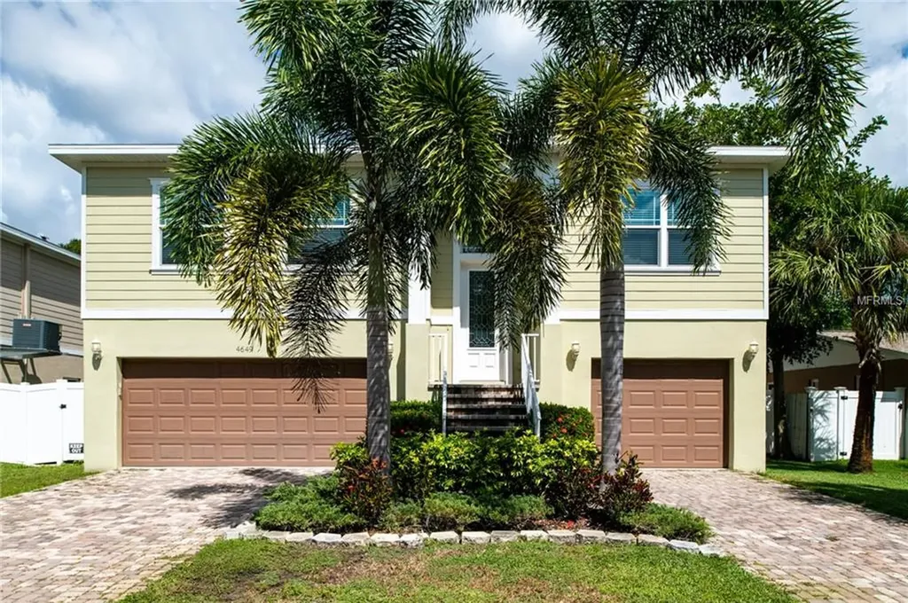 4649 Helena Street NE St Petersburg FL 33703