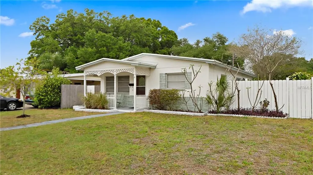 5451 38th Avenue N St Petersburg FL 33710