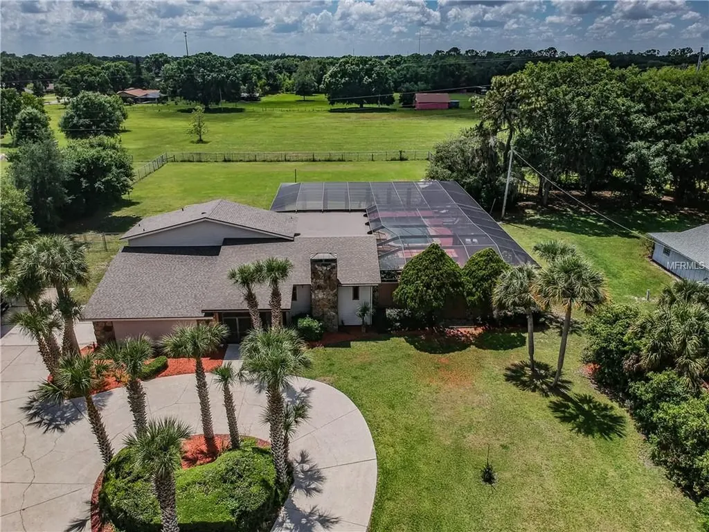 1961 Foxhollow Drive E Auburndale FL 33823