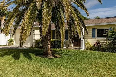 1945 62nd Avenue NE St Petersburg FL 33702