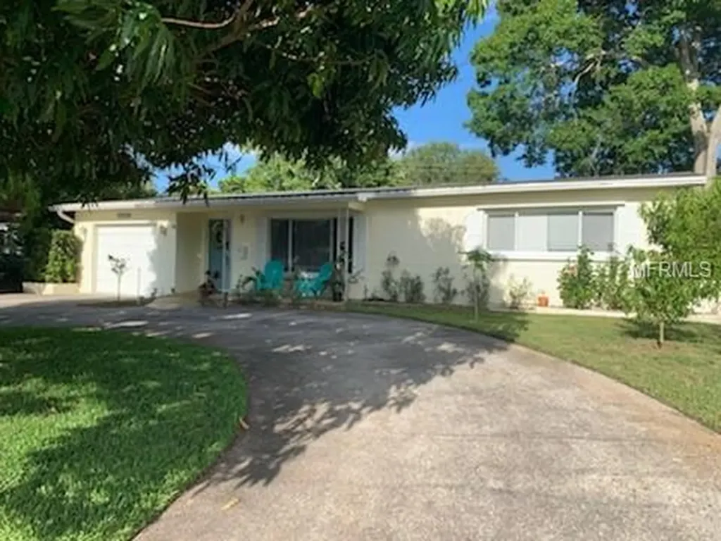 2531 52nd Street N St Petersburg FL 33710