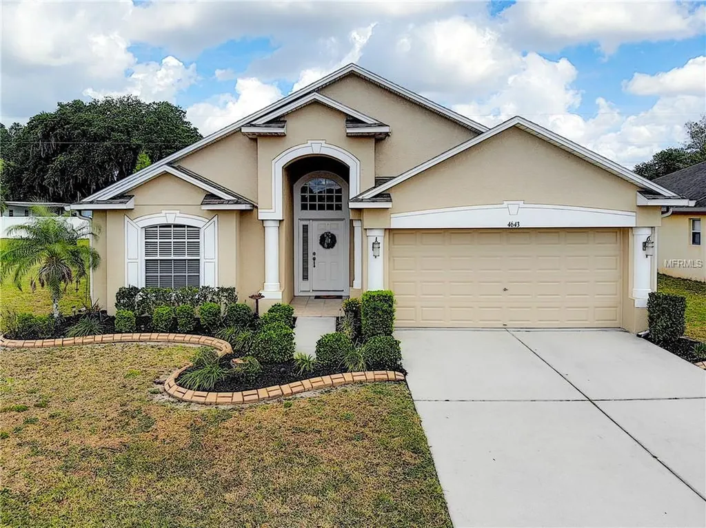 4643 Hickory Stream Lane Mulberry FL 33860