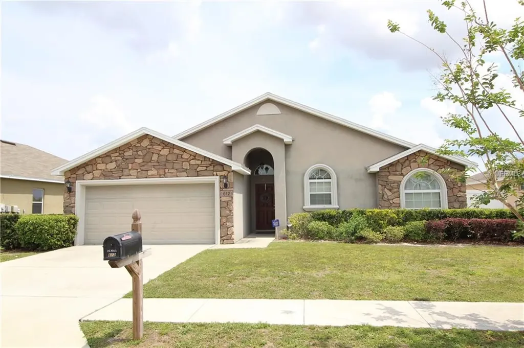 612 Highland Meadows Avenue Davenport FL 33837