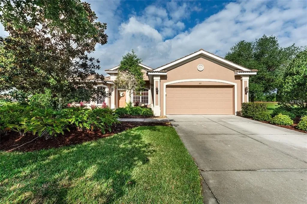 105 New Briton Court Bradenton FL 34212