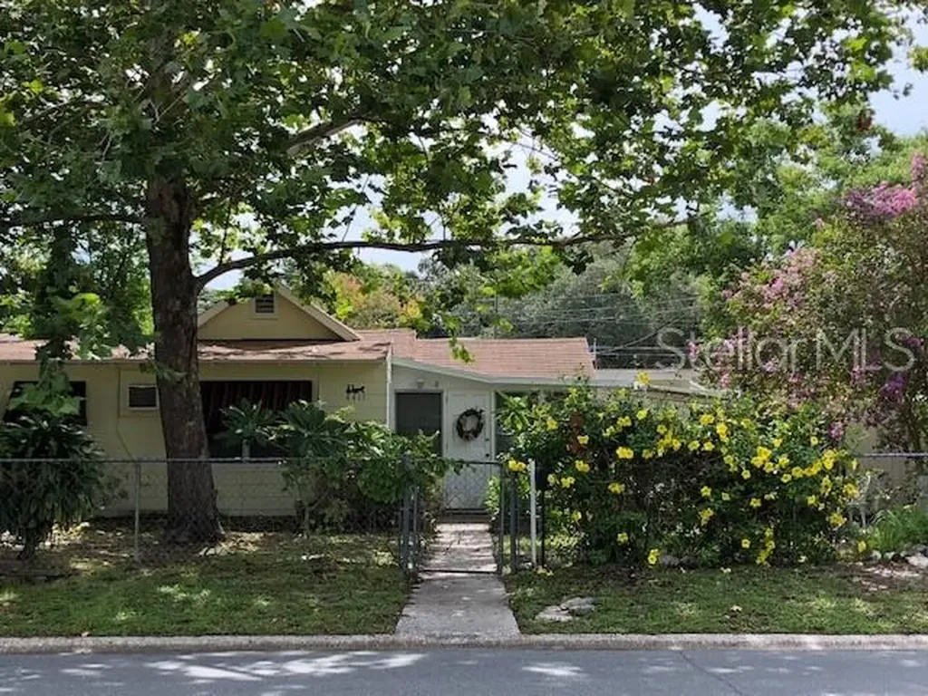 4411 19th Street N St Petersburg FL 33714