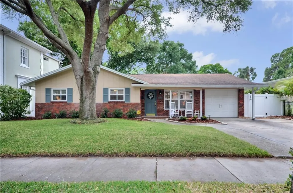 5014 W Azeele Street Tampa FL 33609