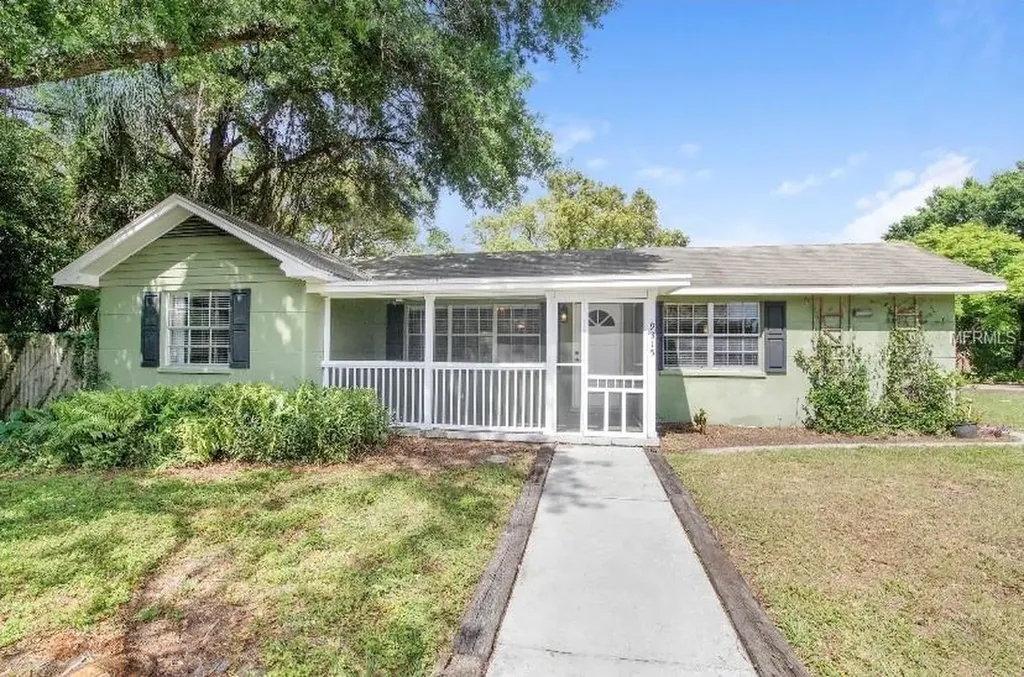 9315 Forest Hills Drive Tampa FL 33612