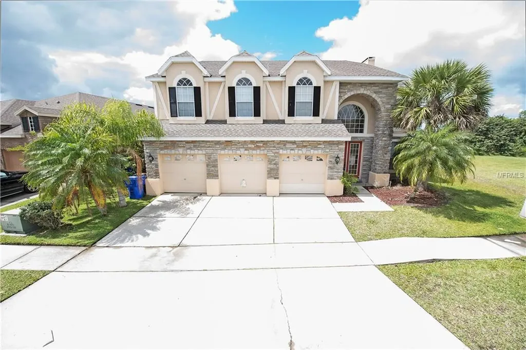 2590 The Oaks Boulevard Kissimmee FL 34746