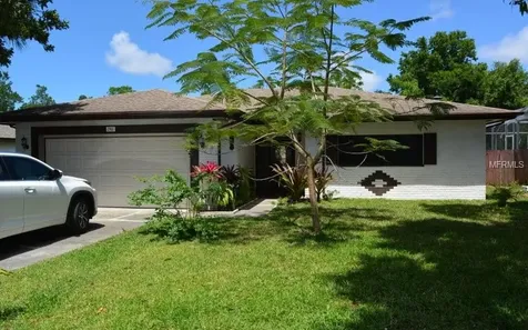 2301 Orangepointe Avenue Palm Harbor FL 34683