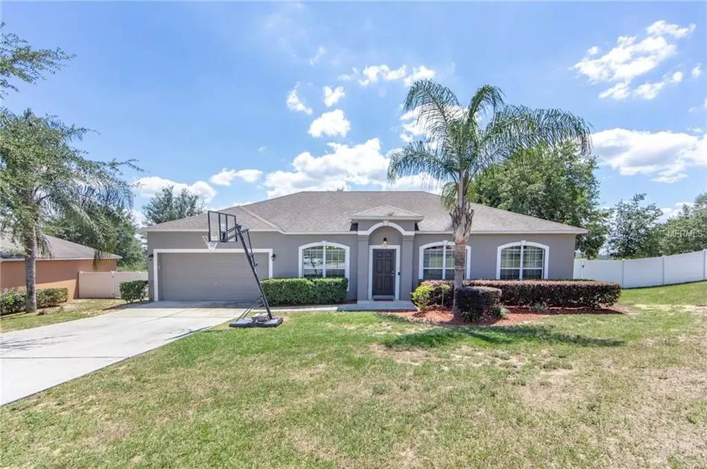 1104 Spruce Ridge Court Minneola FL 34715
