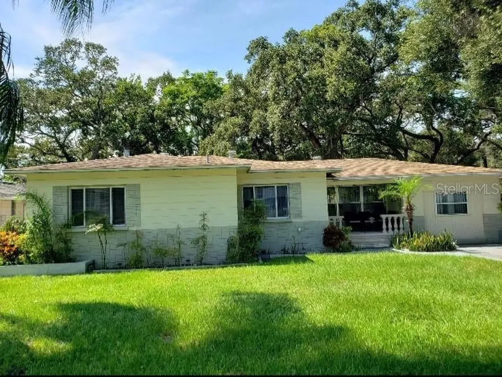 810 Chester Drive Clearwater FL 33756