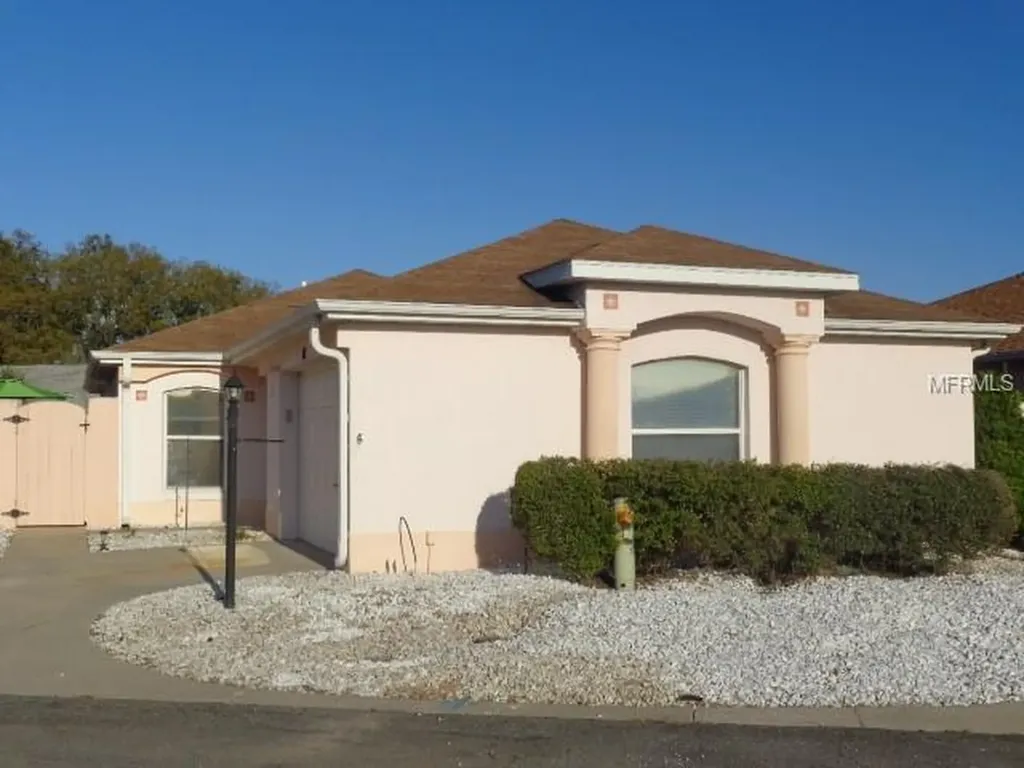 417 Cambio Court Lady Lake FL 32159