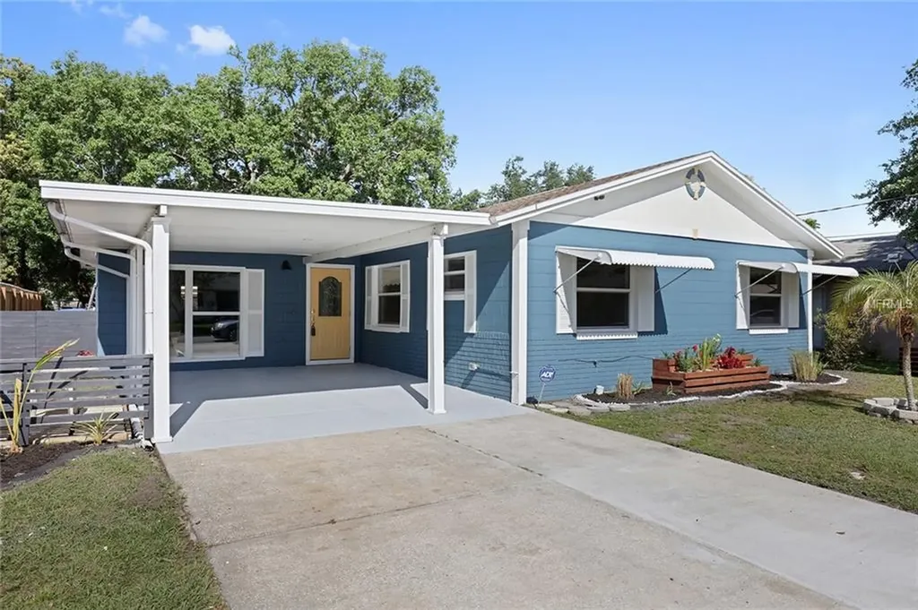 38 S Lavon Avenue Kissimmee FL 34741