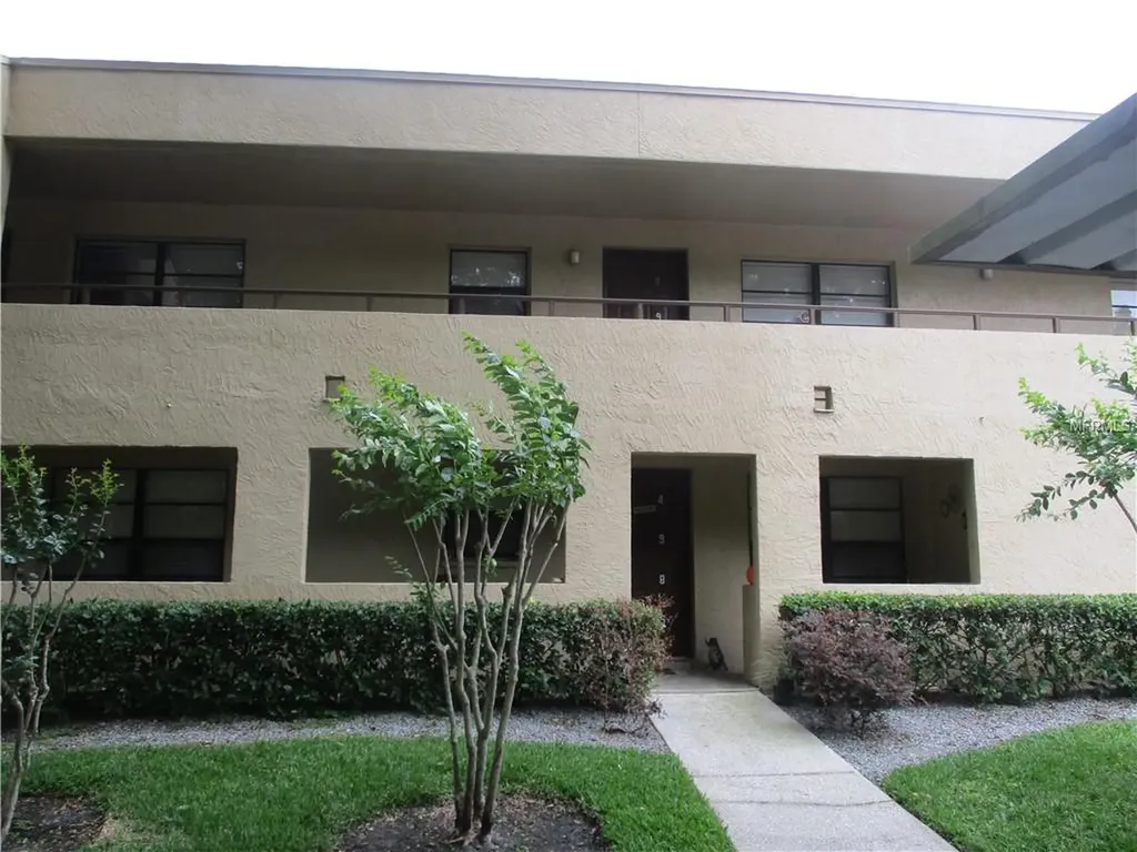 4987 Puritan Circle Tampa FL 33617