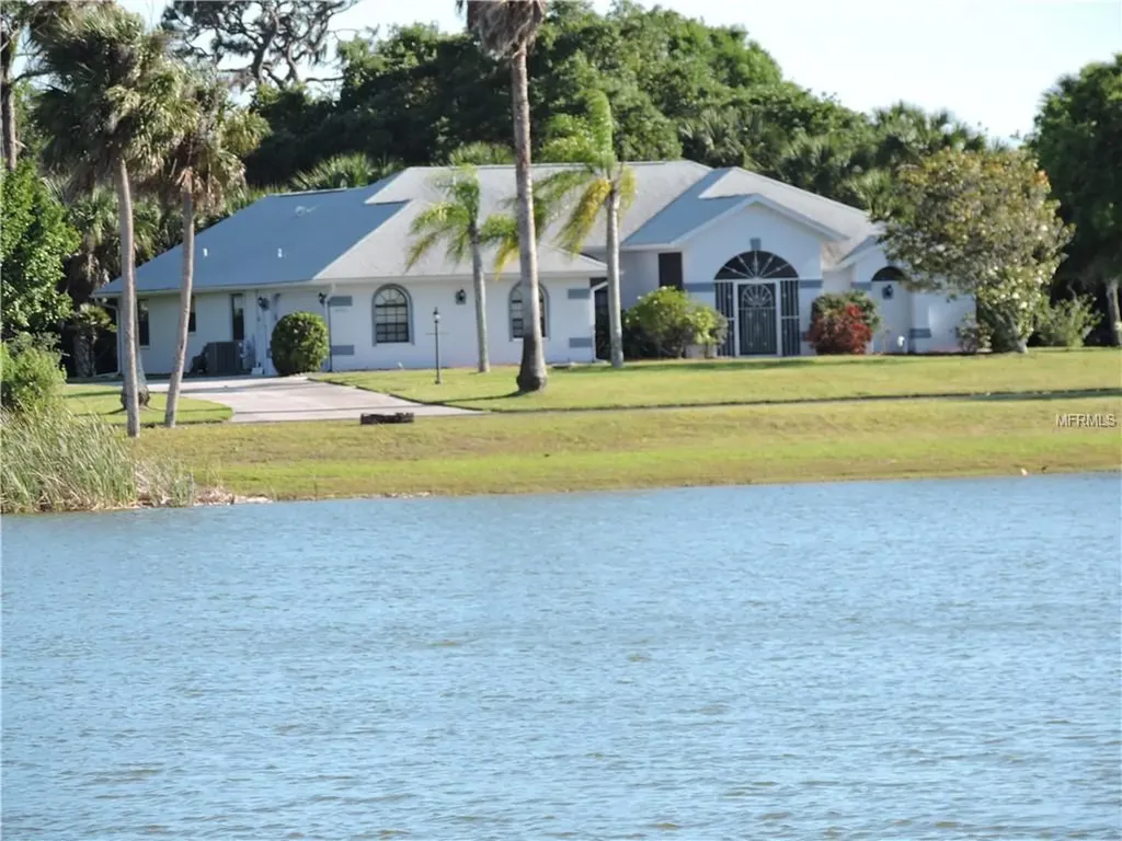 8090 Casa De Meadows Drive Englewood FL 34224