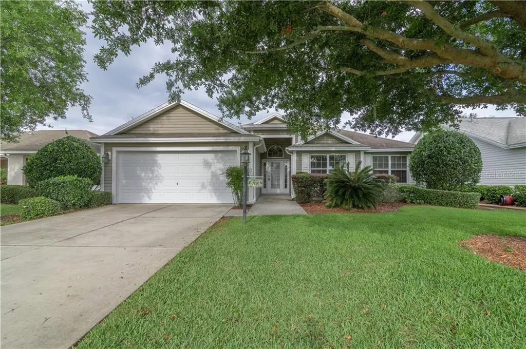 708 Castleberry Circle The Villages FL 32162