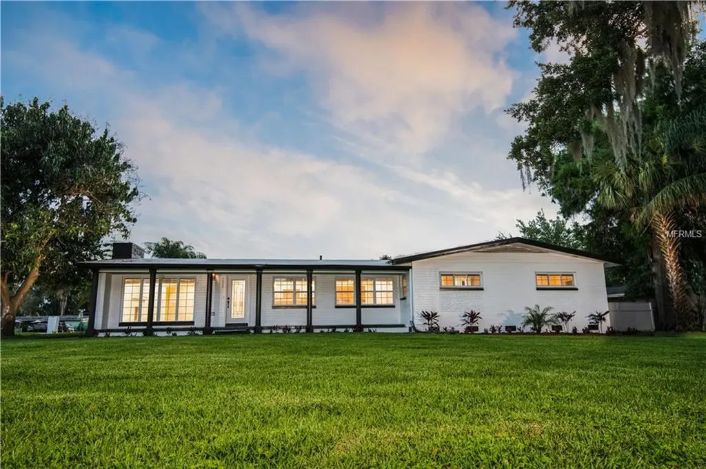 2230 Nela Avenue Belle Isle FL 32809