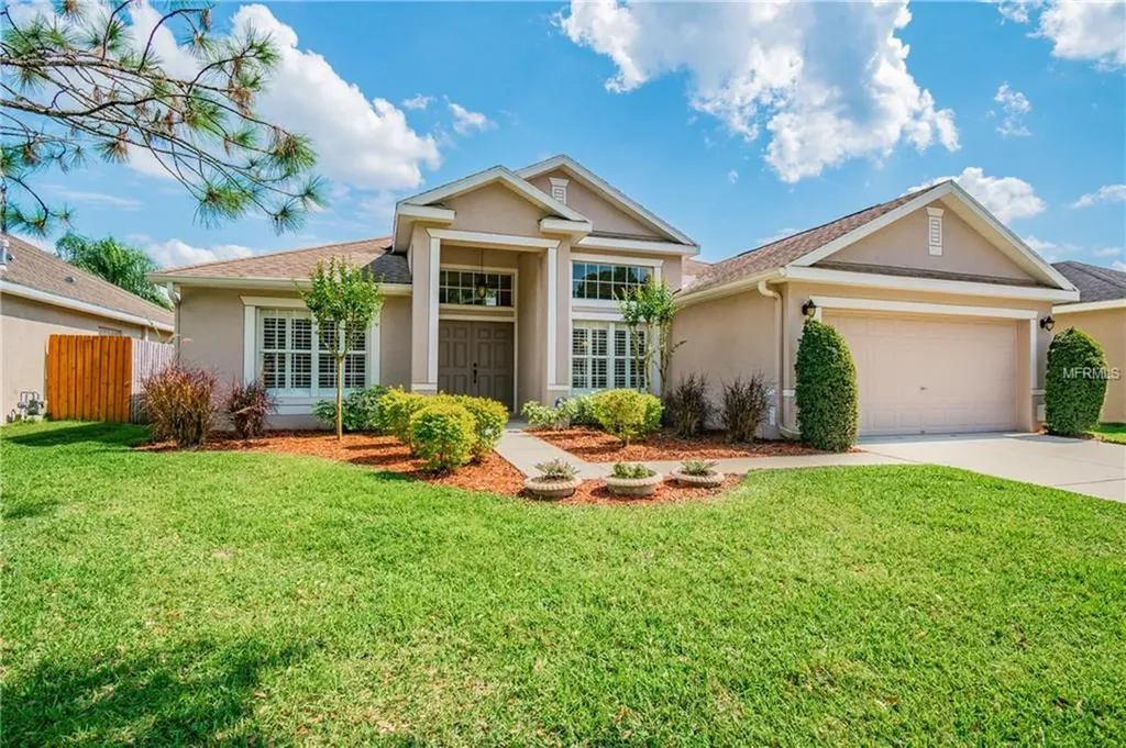 8215 Canyon Creek Way Tampa FL 33647