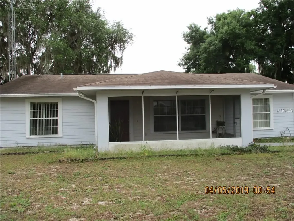 1167 Cr 442 Lake Panasoffkee FL 33538