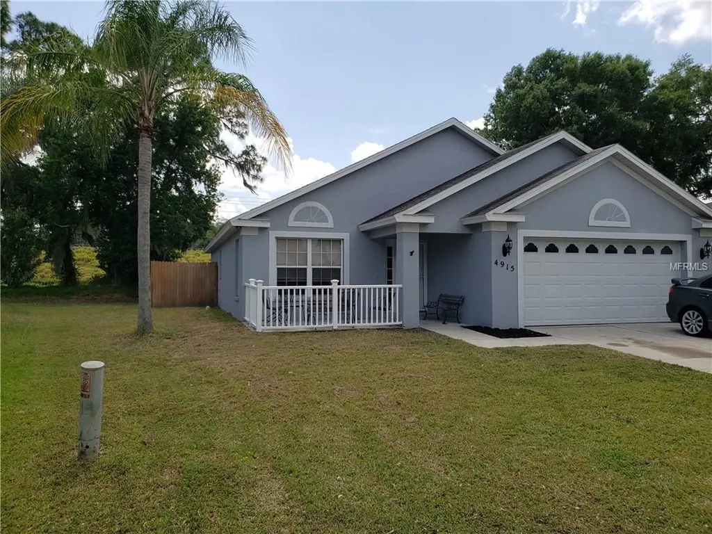 4915 69th Court E Palmetto FL 34221