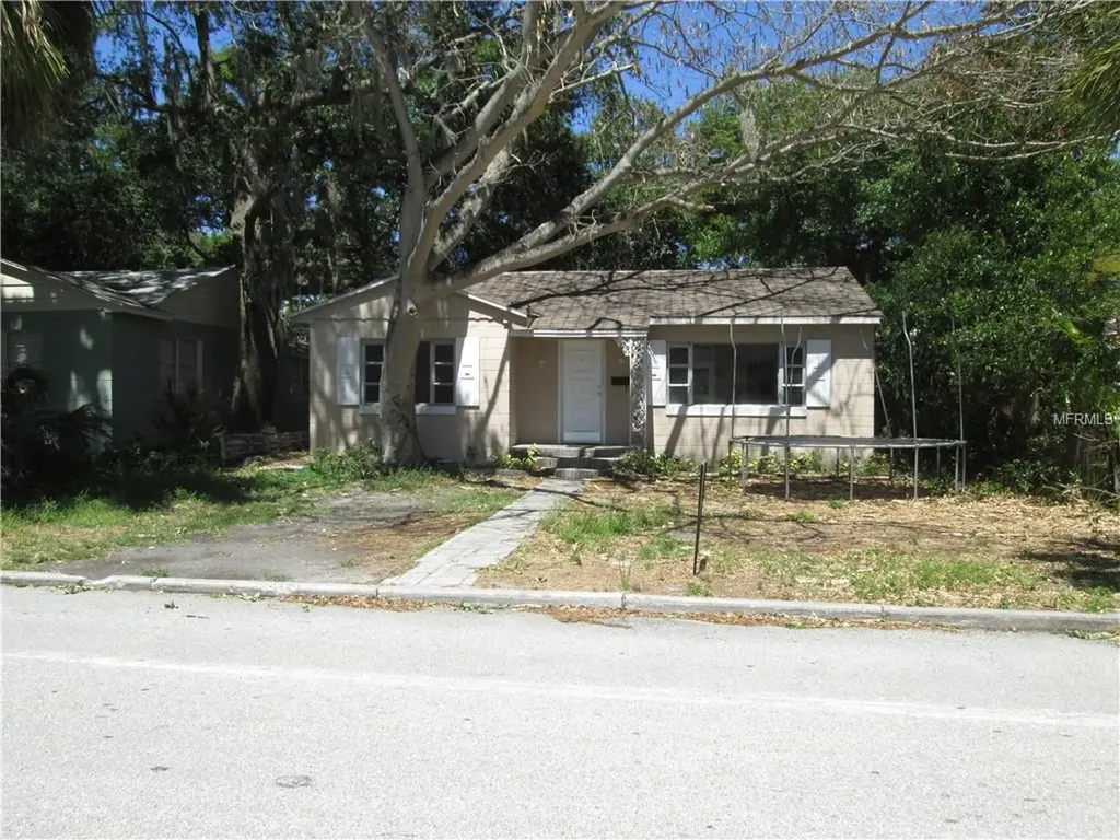 2770 Edwards Avenue S St Petersburg FL 33705