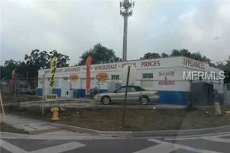 9608 N Nebraska Avenue Tampa FL 33612